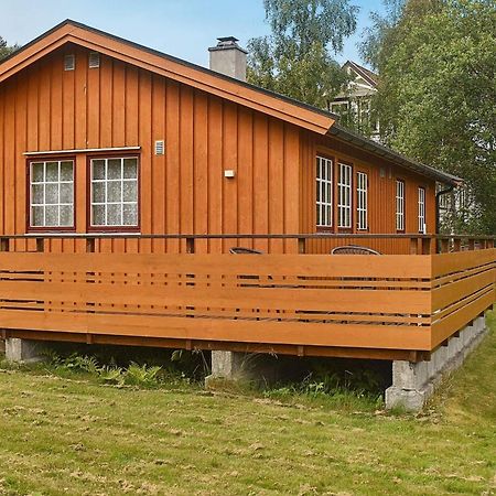 Three-Bedroom Holiday Home In Utvik 1 Reed ภายนอก รูปภาพ